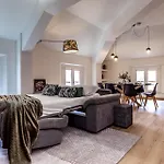 Lux-via Canalino- Pass Ztl Parking Wifi Apartment