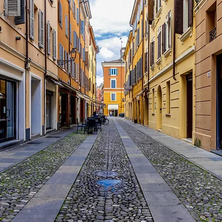 アパート Lux-via Canalino- Pass Ztl Parking Wifi モデナ